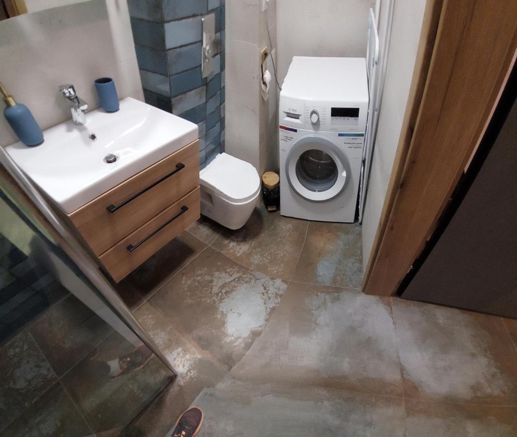 Buko Apartamenty อูเนียยูฟ ภายนอก รูปภาพ